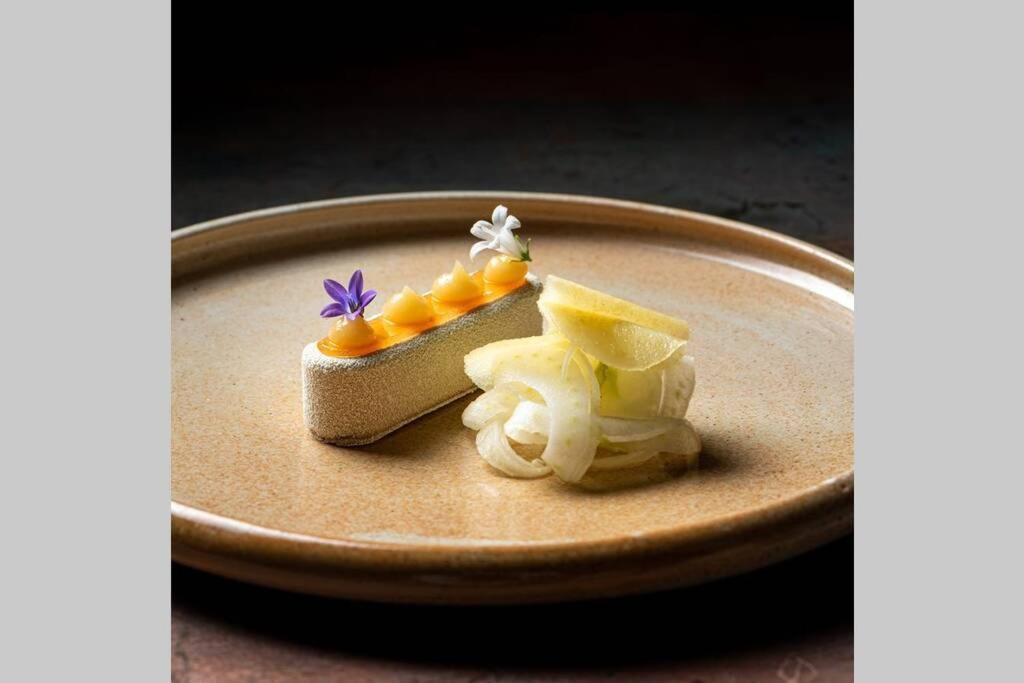 Contemporary Hidden Gem Art-Deco Residence บูดาเปสต์ ภายนอก รูปภาพ